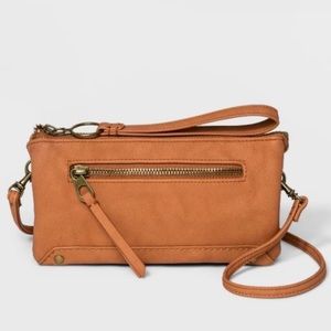 Universal Thread Women's Wallet On A String Crossbody Bag Cognac